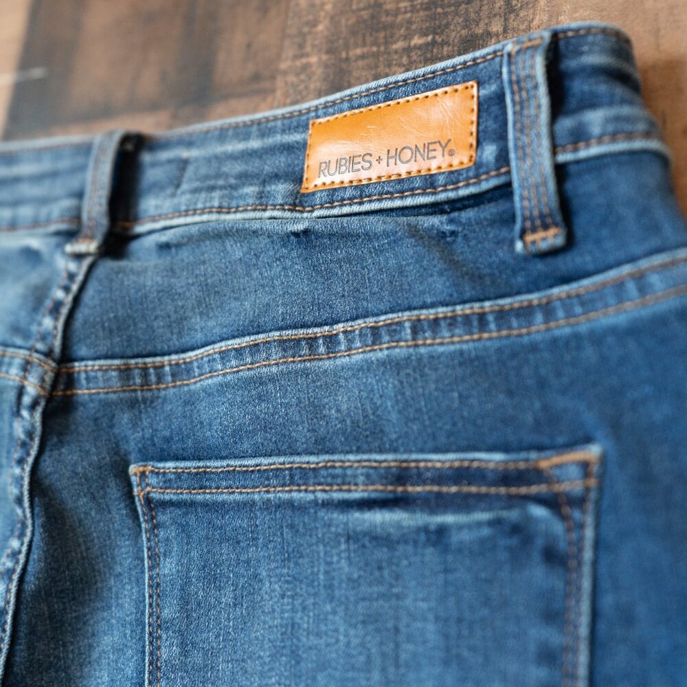 🆕 Lycra Stretch Dark Wash Skinny Jeans - Size 10/30 - Picture 12 of 16